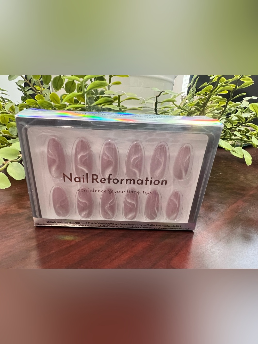 Nail product (press-on nails)